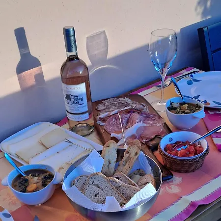 Cirillino דירה *